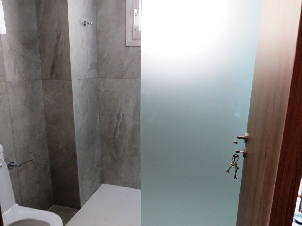 3 Bedroom first floor appartment €1500.00 per month