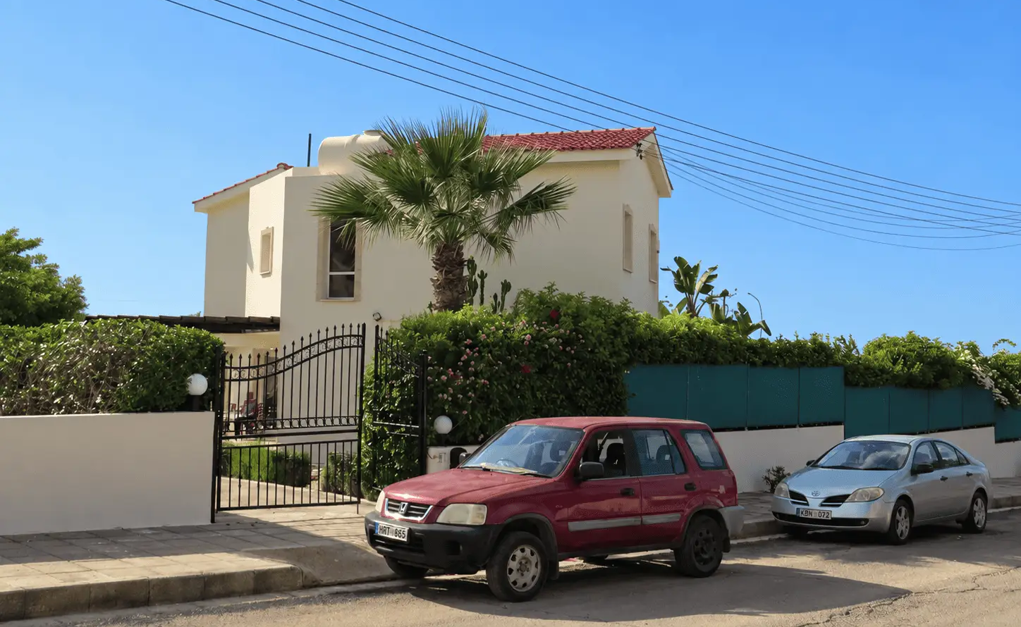 Beautiful Fully Furnished 3-Bedroom Detached Villa in Pegeia €3650,00  per month